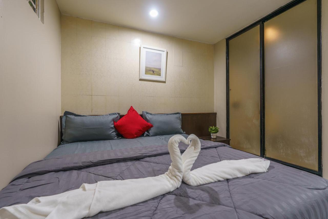 Cheqinn Bed Sukhumvit 4 Nana Plaza Bangkok Extérieur photo